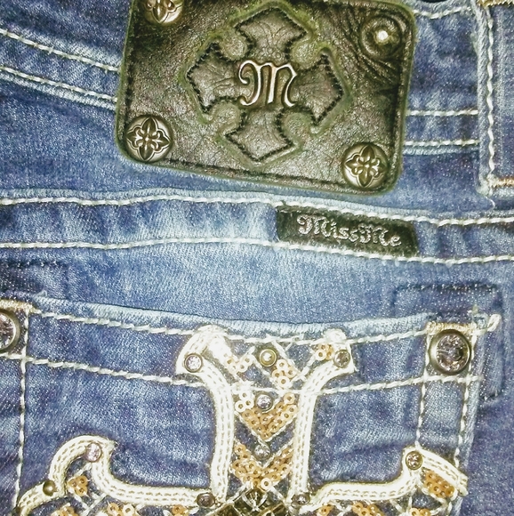 Miss Me Jean's. Blingy Straight Leg - Picture 9 of 9